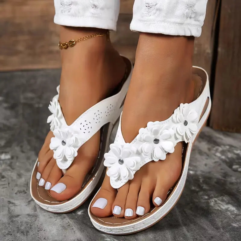 2026 Trendy Floral Thong Sandals Wedge Heel Flip Flops for Women Non-Slip Soft Sole for Poolside Casual Outings