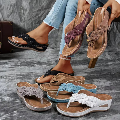 2026 Trendy Floral Thong Sandals Wedge Heel Flip Flops for Women Non-Slip Soft Sole for Poolside Casual Outings